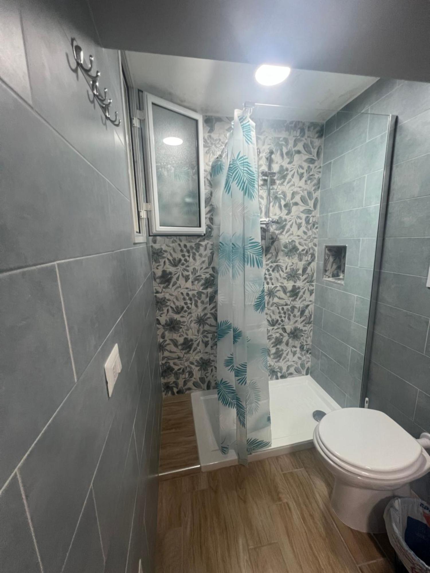 Appartement Spezzano House à Naples Extérieur photo
